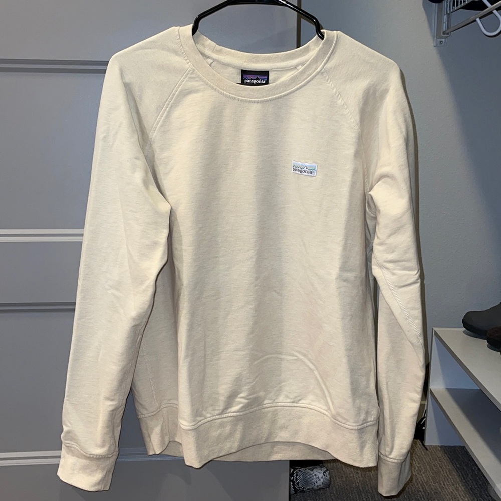 Women’s Patagonia crew sweatshirt